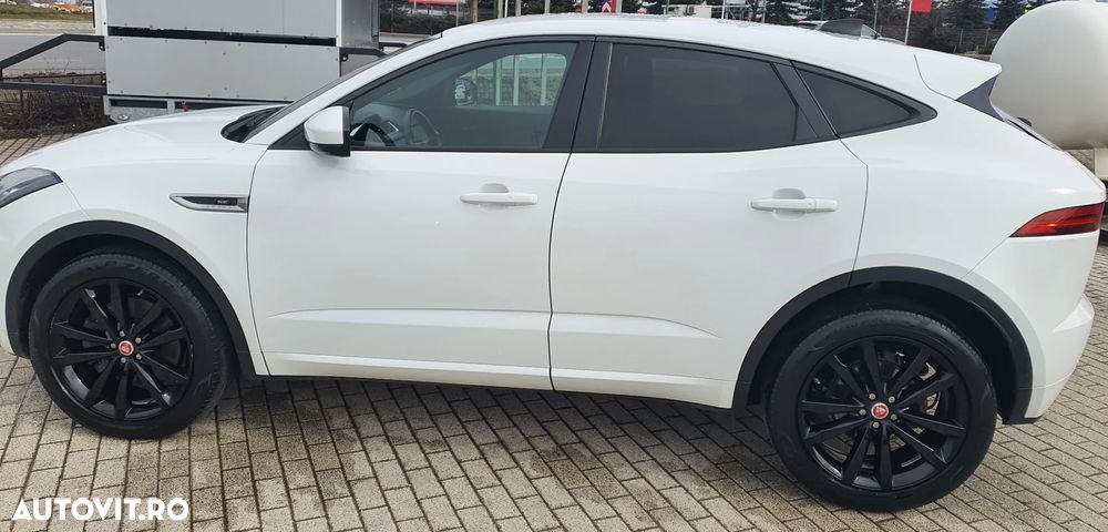 Jaguar E-Pace P250 AWD R-Dynamic S - 13