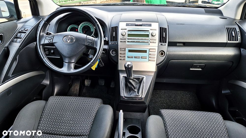 Toyota Corolla Verso 1.8 Premium + 7os - 37