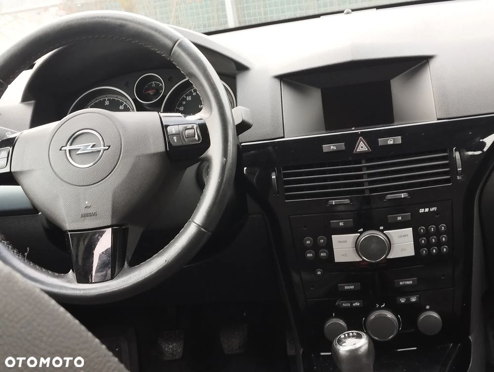 Opel Astra 1.7 CDTI ecoFLEX - 11