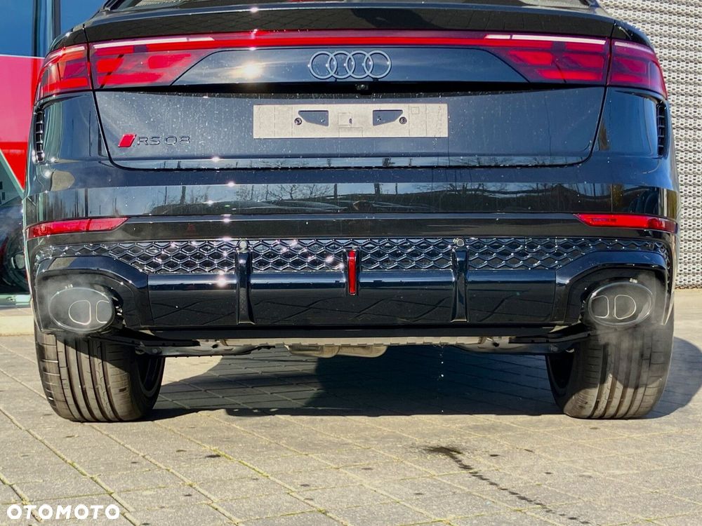 Audi RS Q8 - 10