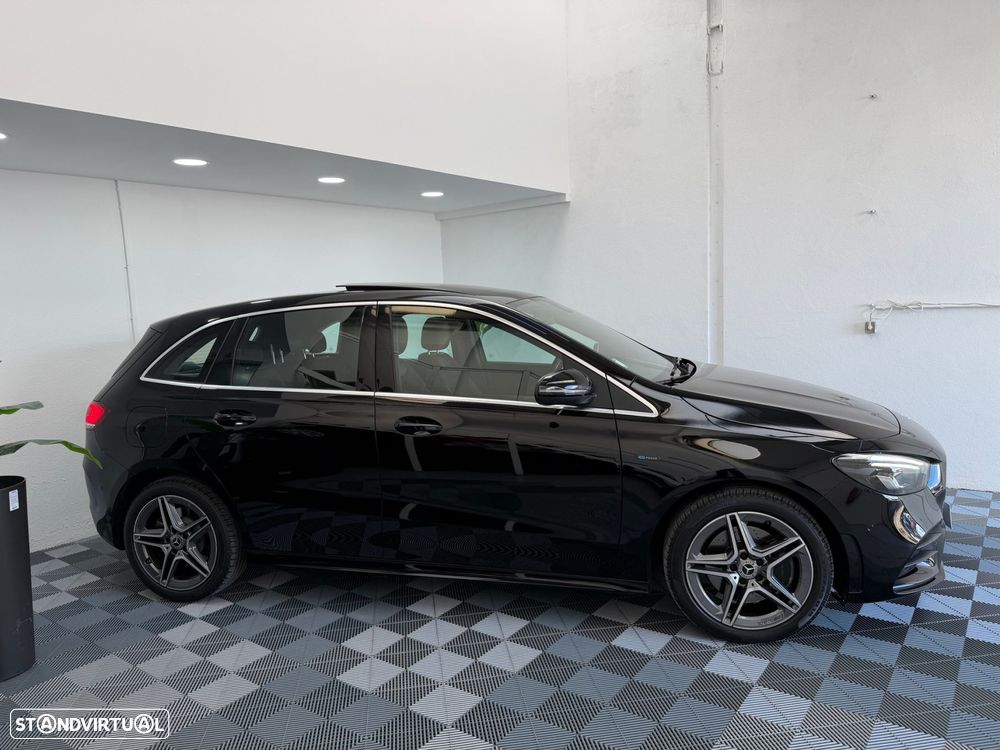 Mercedes-Benz B 250 e AMG Line - 2