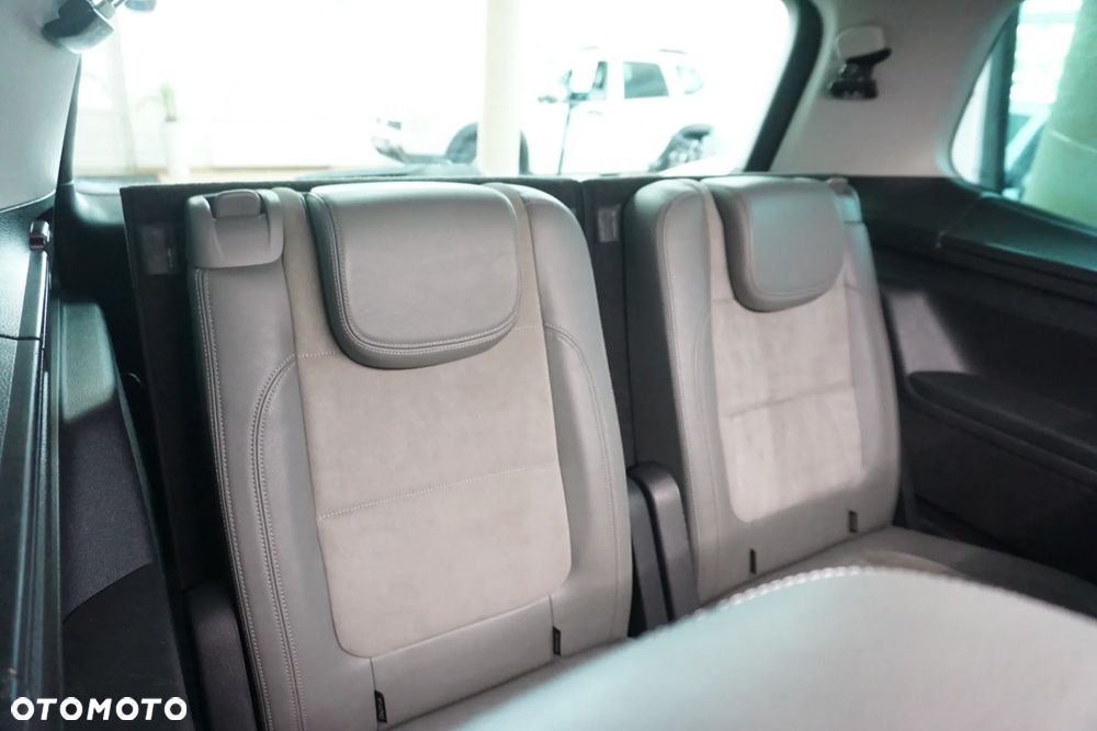 Volkswagen Sharan 2.0 TDI BlueMotion Technology Highline - 23