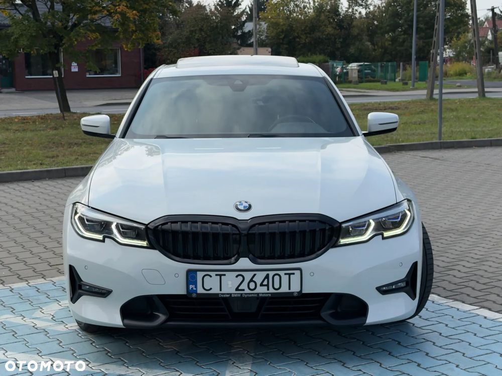 BMW Seria 3 330i Sport Line sport - 3