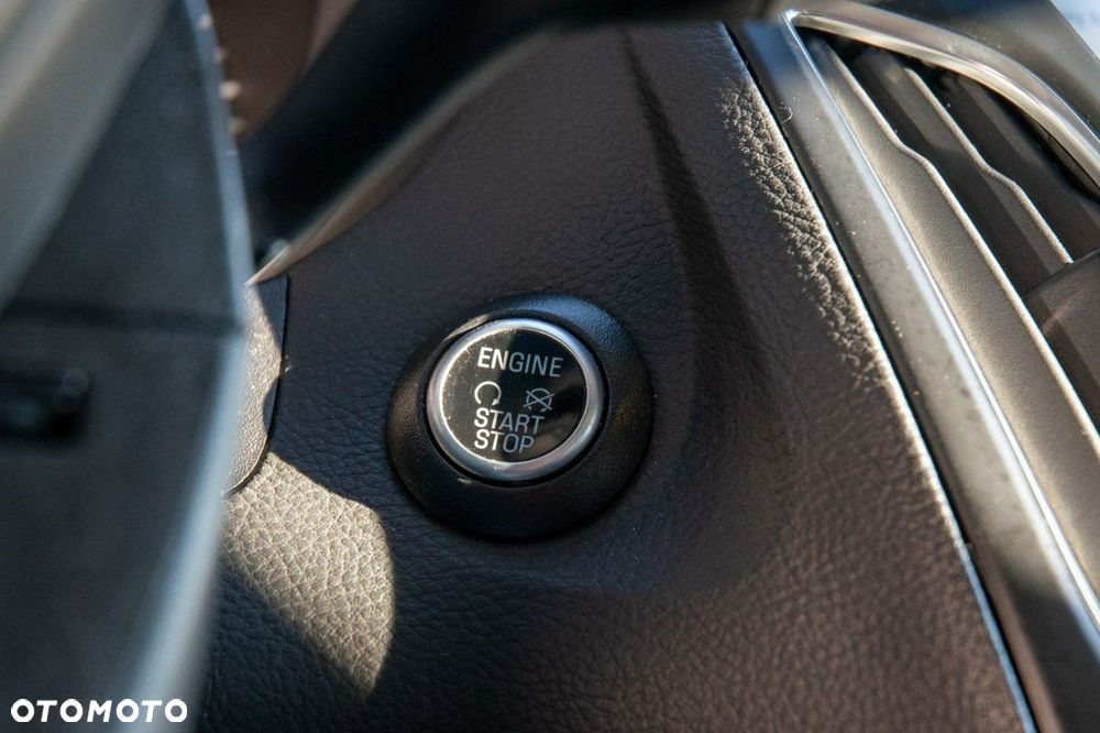 Ford Focus 1.0 EcoBoost Titanium - 25