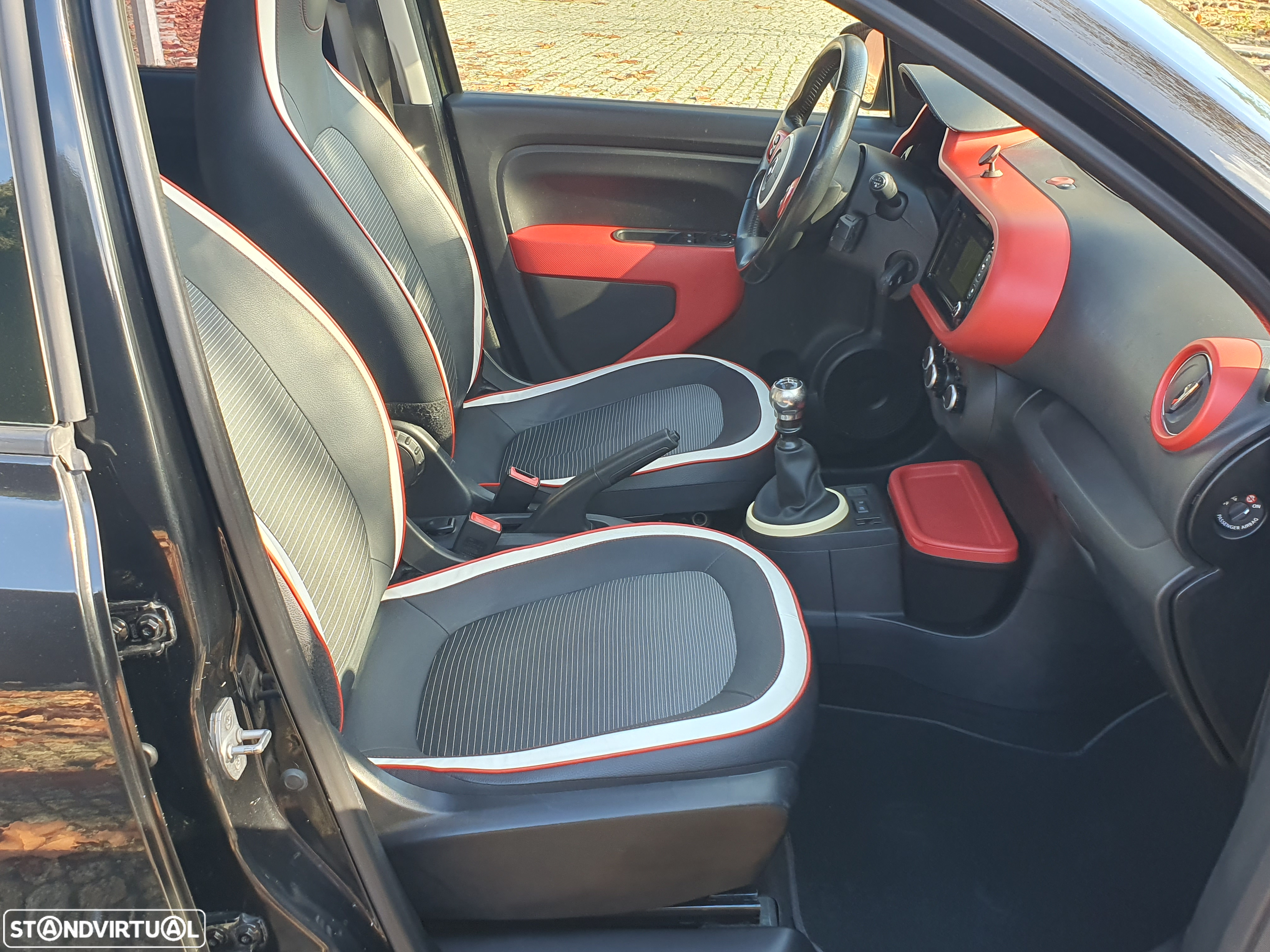 Renault Twingo 0.9 TCe Sport - 36