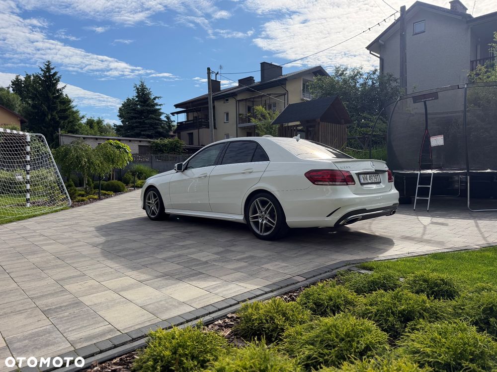 Mercedes-Benz Klasa E 350 4Matic 7G-TRONIC - 31