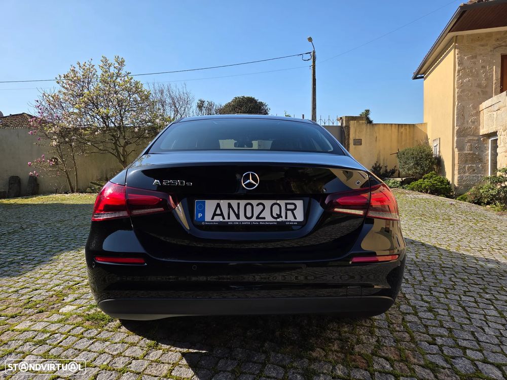 Mercedes-Benz A 250 Limousine e Style Plus - 22