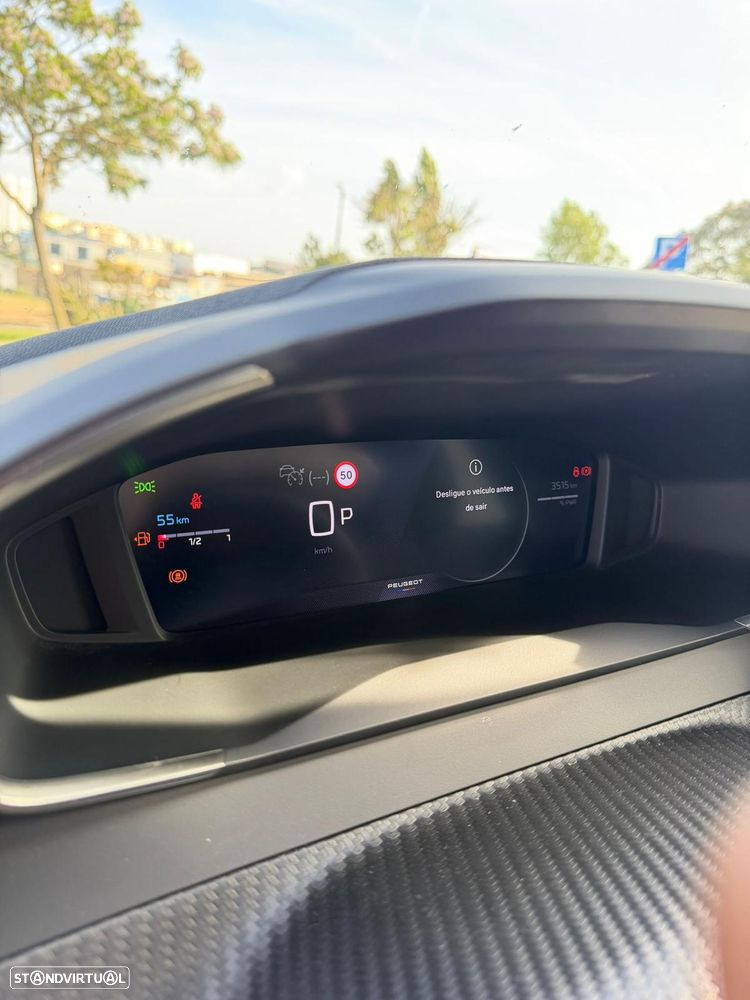 Peugeot 2008 1.2 Hybrid Allure e-DCS6 - 25