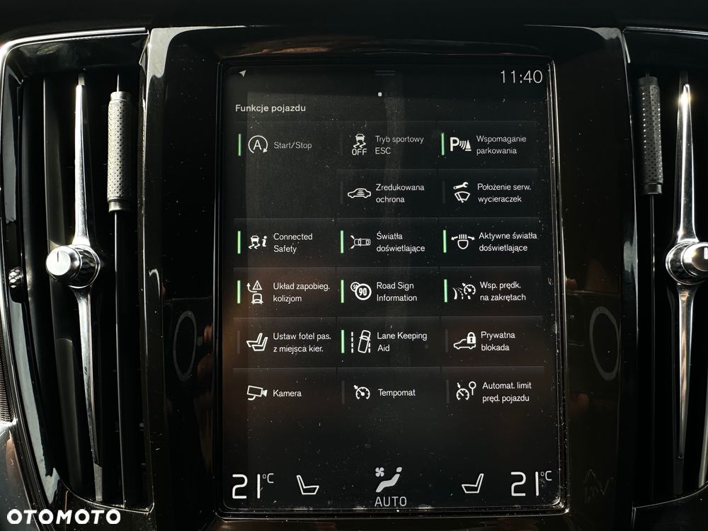 Volvo S90 D4 R-Design - 17