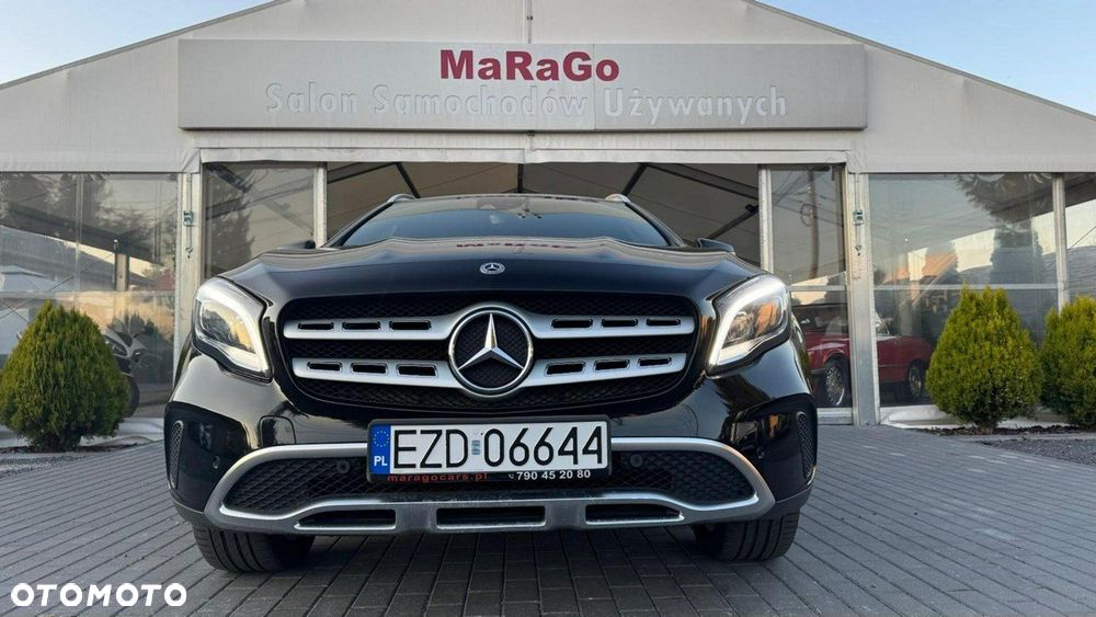 Mercedes-Benz GLA - 2