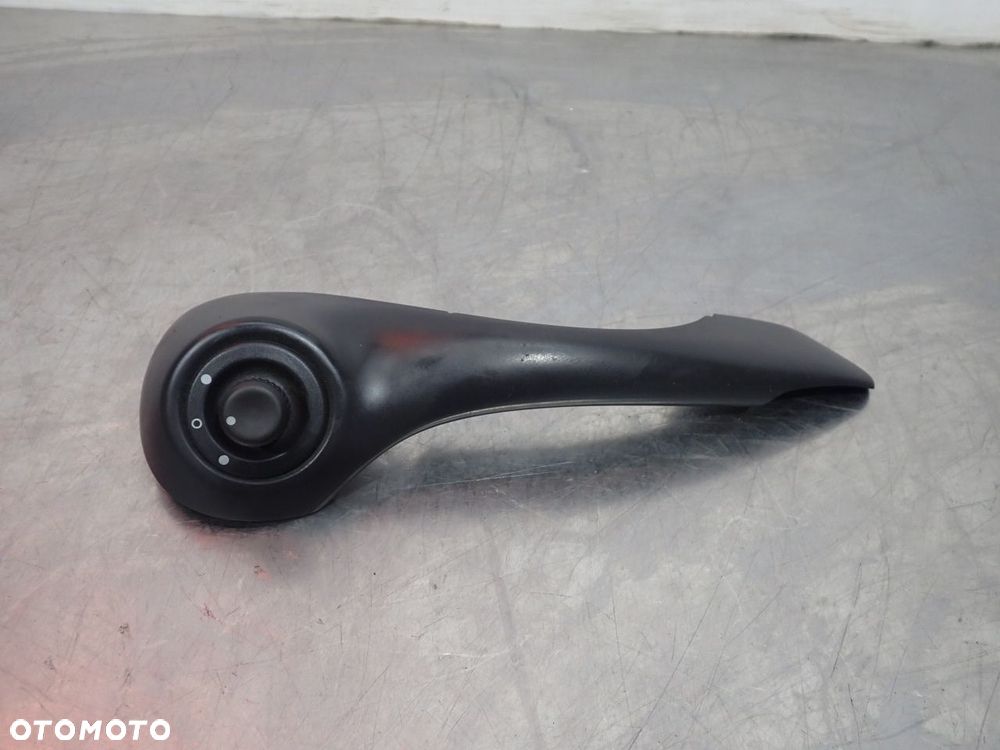 PRZEŁĄCZNIK REGULACJI LUSTEREK RENAULT CLIO III LIFT 8200316977G - 1