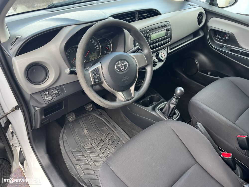 Toyota Yaris Van D4d, 90 Cv....IVA dedutivel - 11