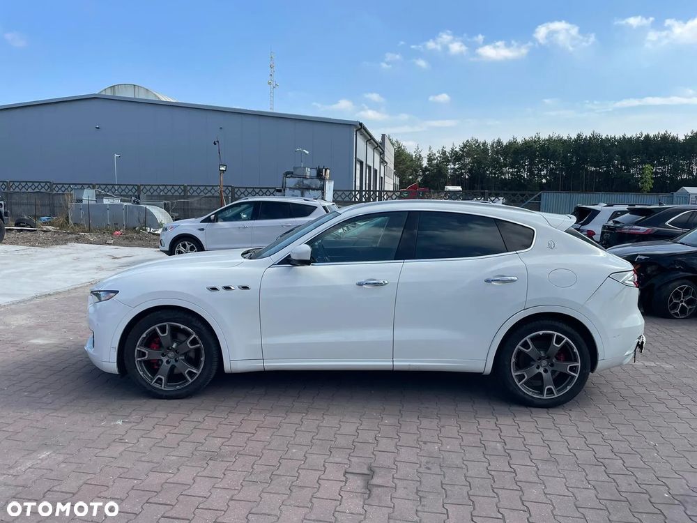 Maserati Levante Q4 - 8