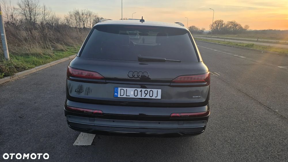 Audi Q7 - 7
