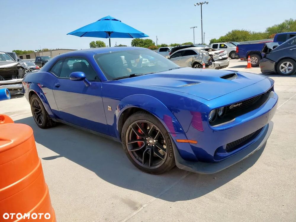 Dodge Challenger 6.4 Scat Pack - 1