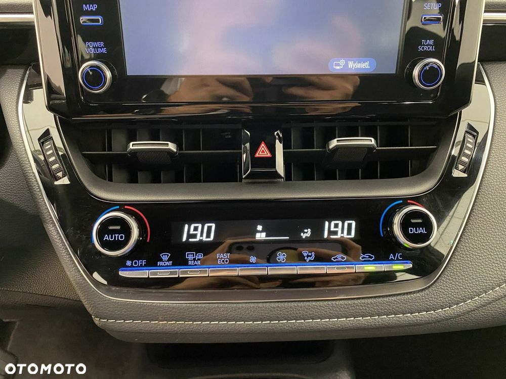 Toyota Corolla - 22