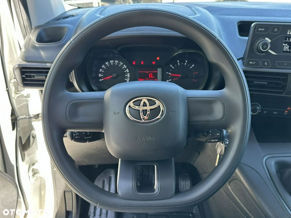 Toyota Proace City - 25
