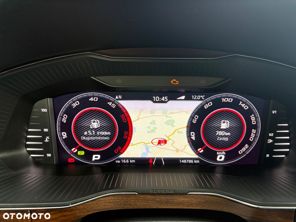 Skoda Superb 2.0 TDI SCR 4x4 Scout DSG - 17