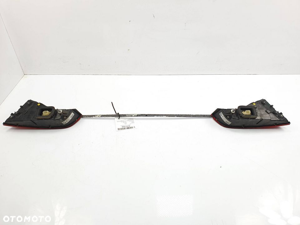 LAMPY TYLNE KOMPLET AUDI A8 L D4 4H0945093K - 4