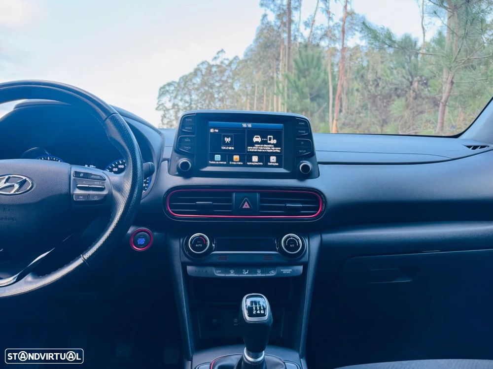 Hyundai Kauai 1.0 T-GDi Premium Pele/Tec.Vermelho - 31