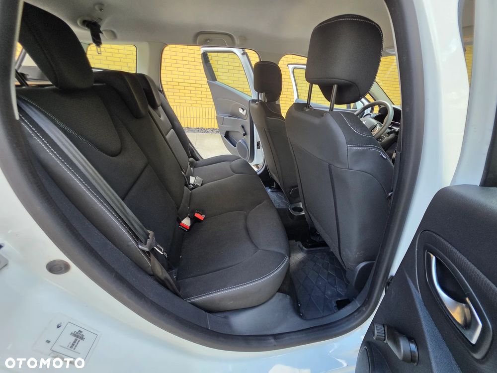 Renault Clio 0.9 TCe Alize - 12