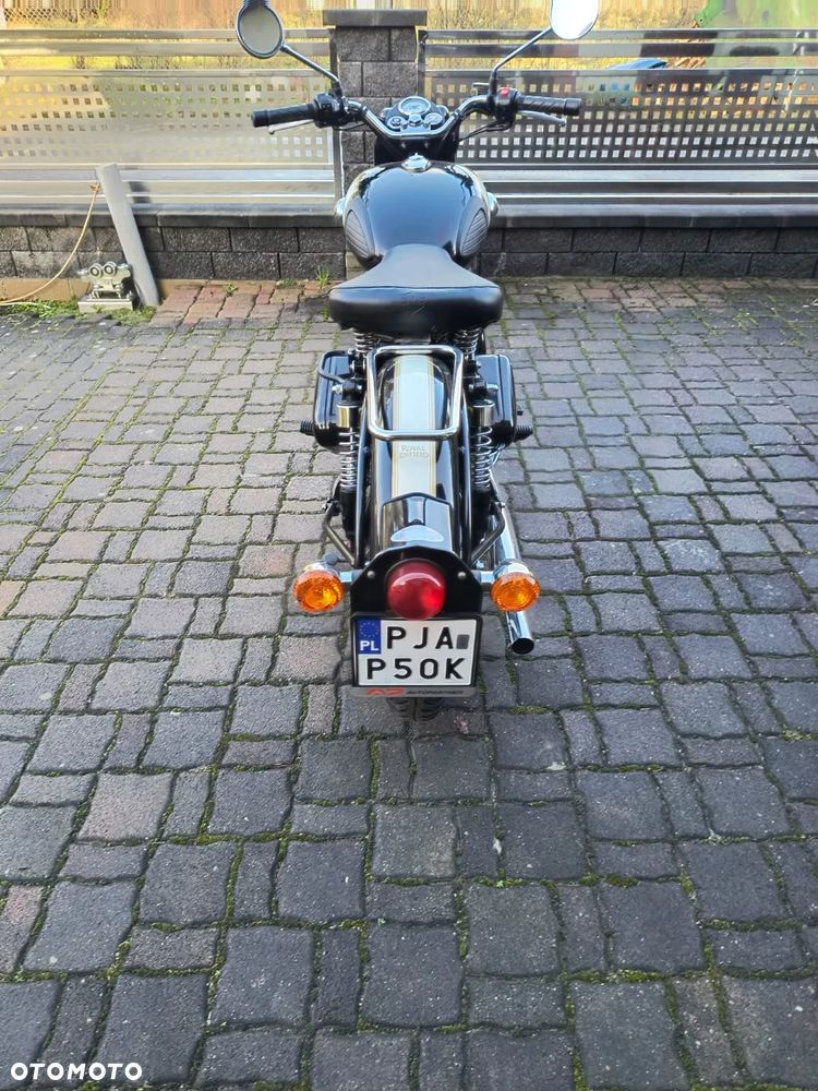 Royal Enfield Classic - 2