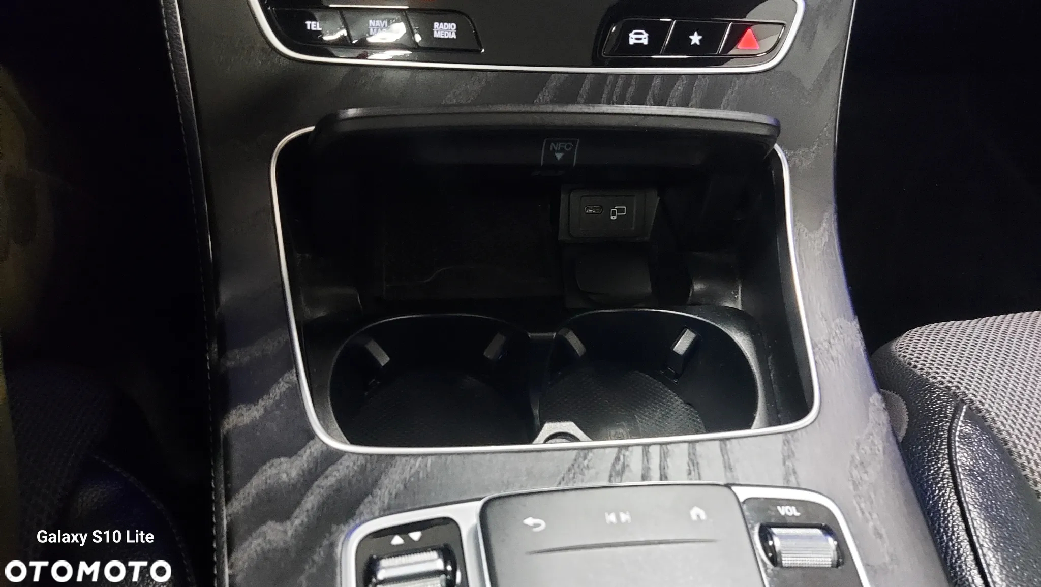Mercedes-Benz Klasa E 300 de 4Matic 9G-TRONIC AMG Line - 29