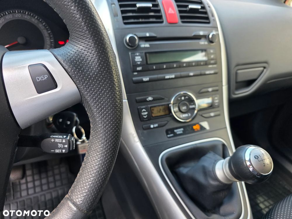 Toyota Auris 1.6 Valvematic Executive - 13