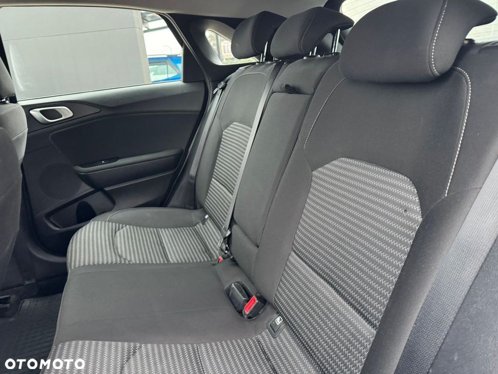 Kia Ceed 1.5 T-GDI M DCT - 18