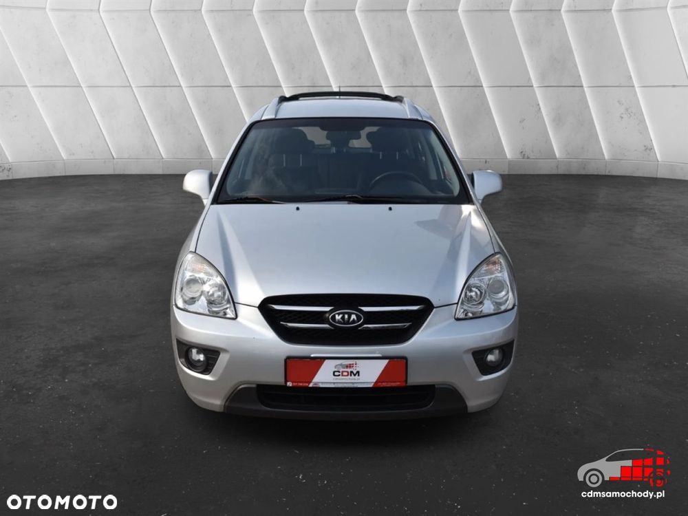 Kia Carens - 5