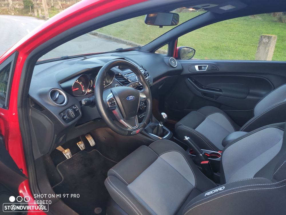 Ford Fiesta 1.6 EcoBoost ST - 13