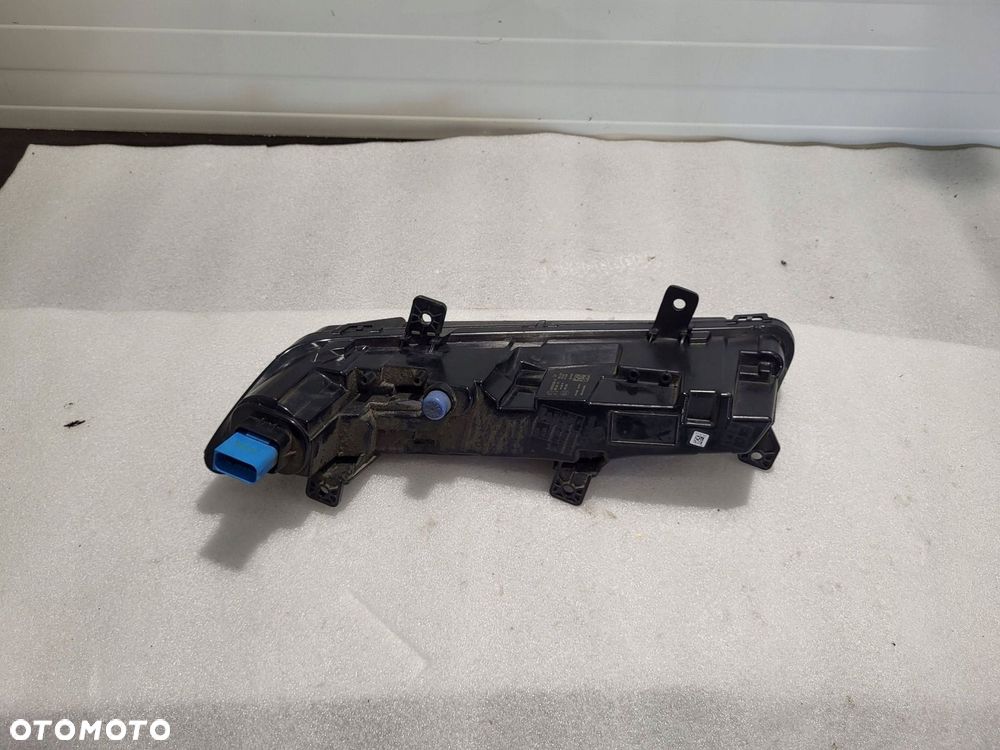 peugeot 308 t10 światła do jazdy dziennej przód strona lewa 9835230980 - 2