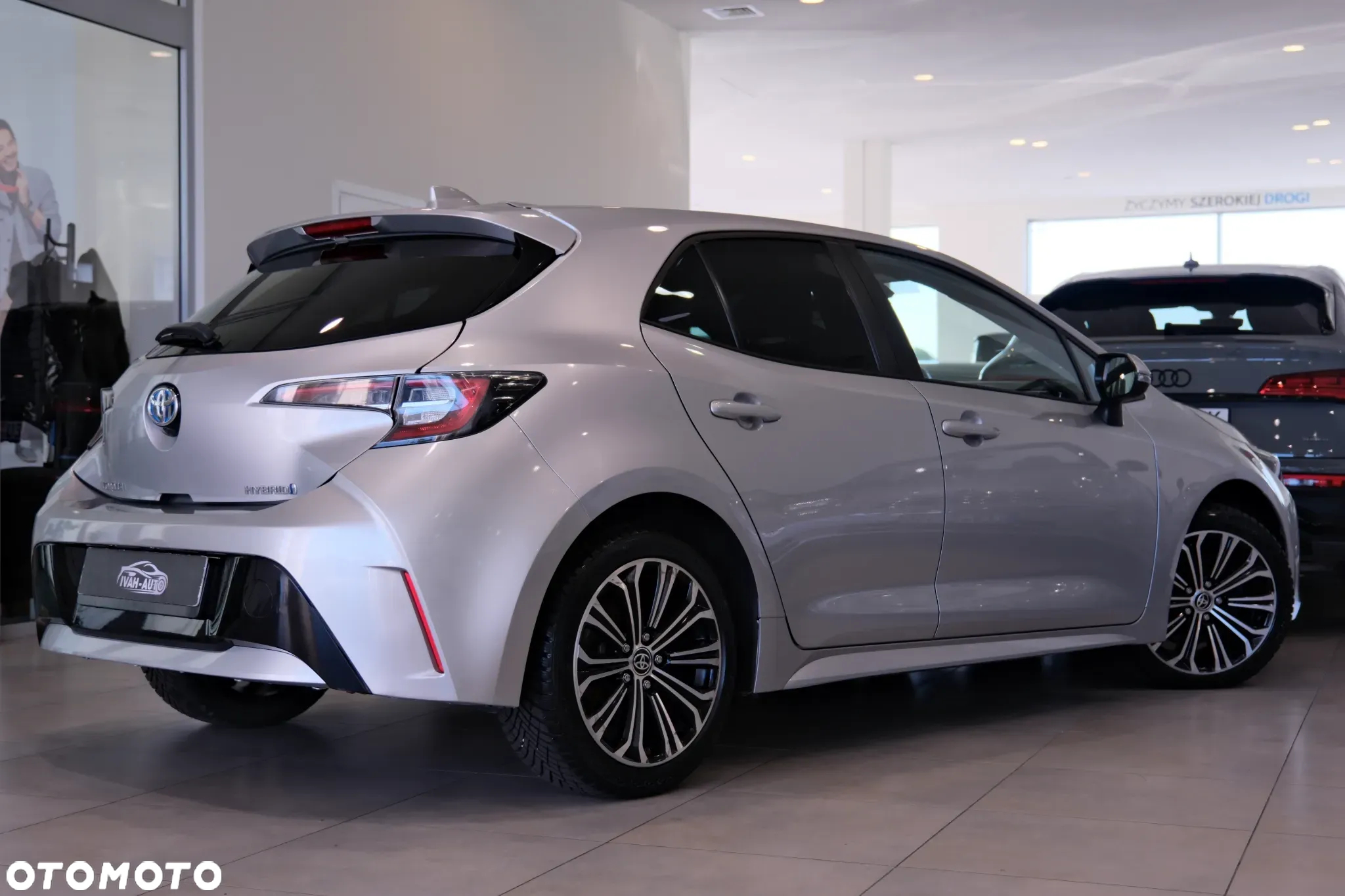 Toyota Corolla 1.8 Hybrid Active - 16
