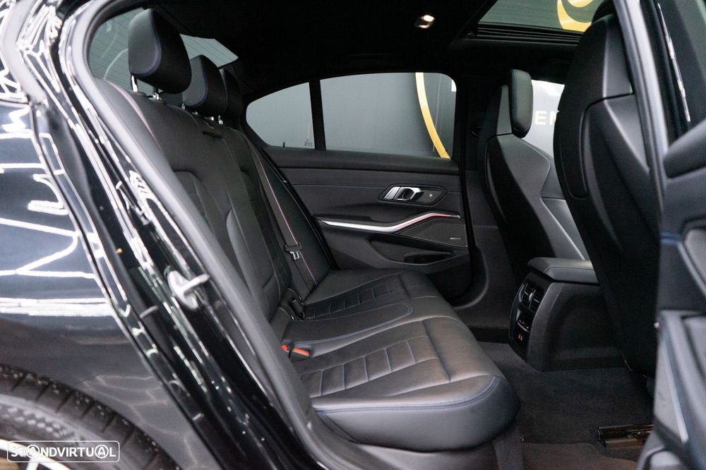 BMW M340 d xDrive Pack Desportivo M Pro Auto - 51