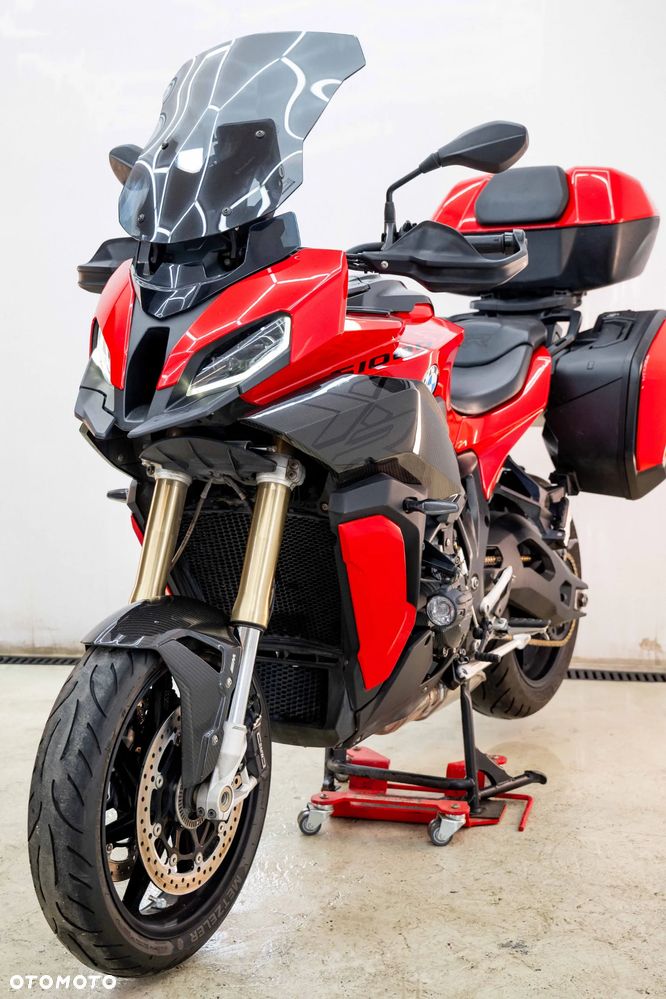 BMW XR - 10