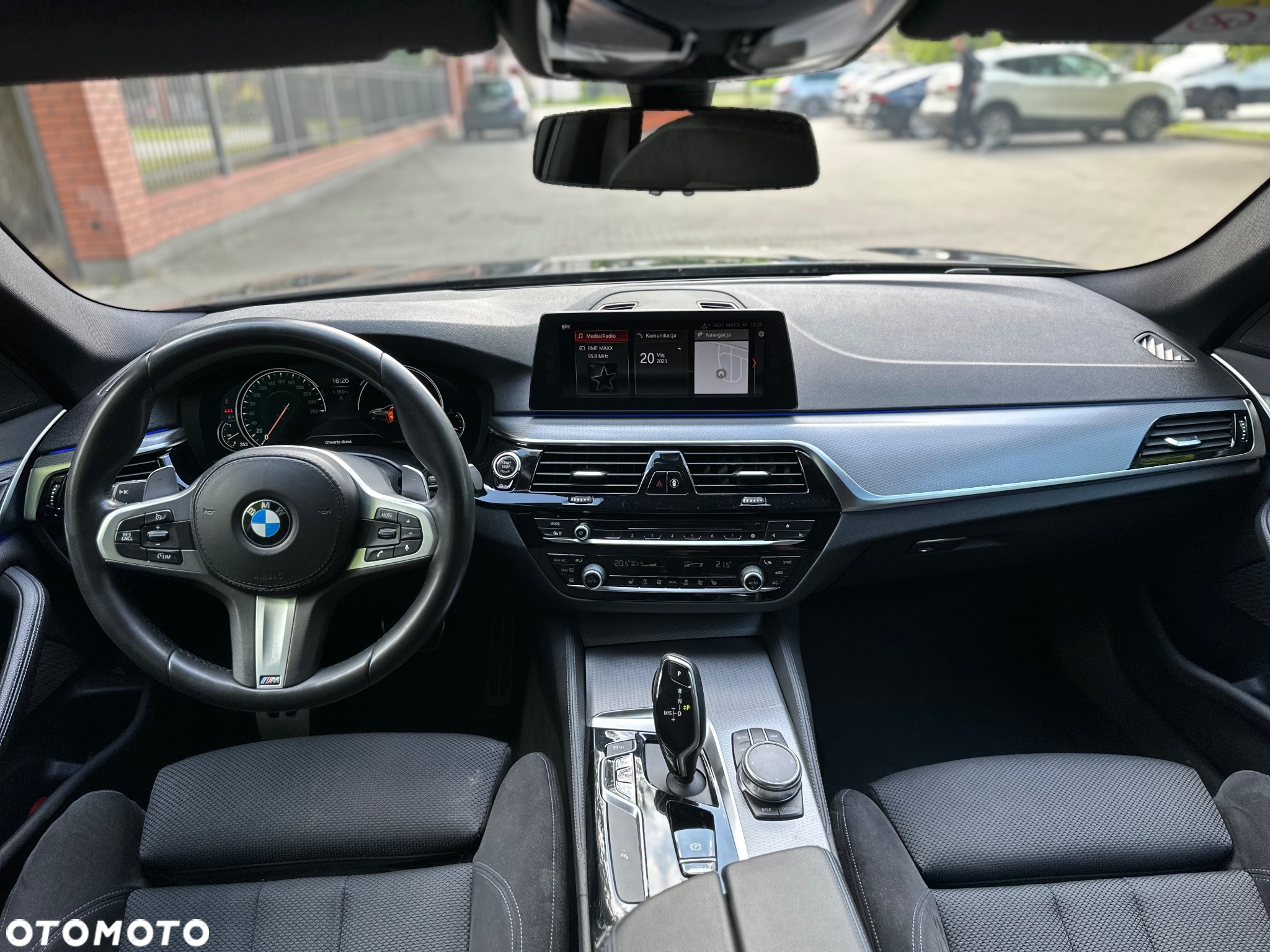 BMW Seria 5 520d xDrive Sport - 16