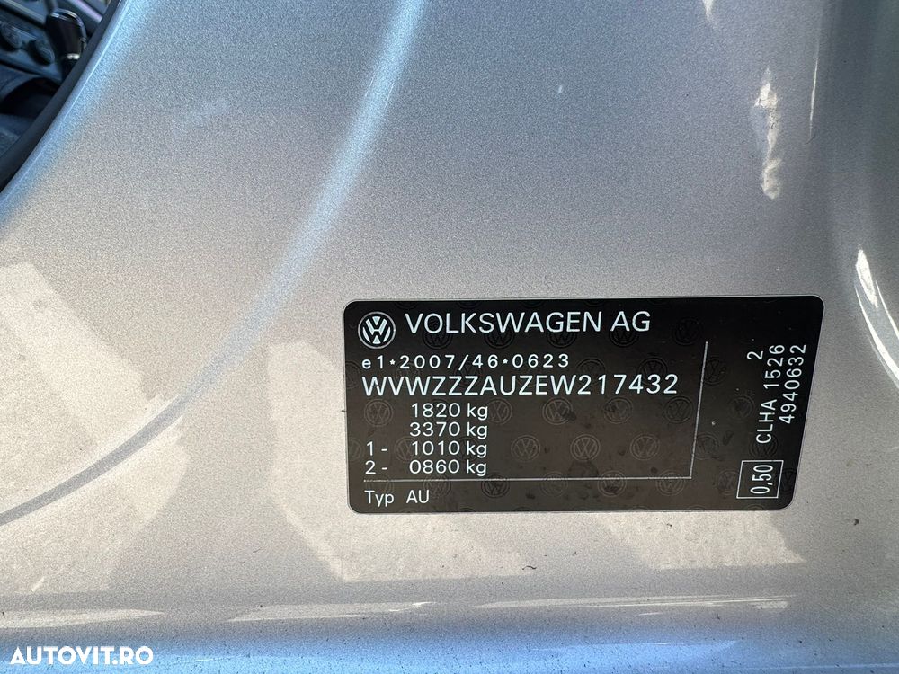 Volkswagen Golf - 9