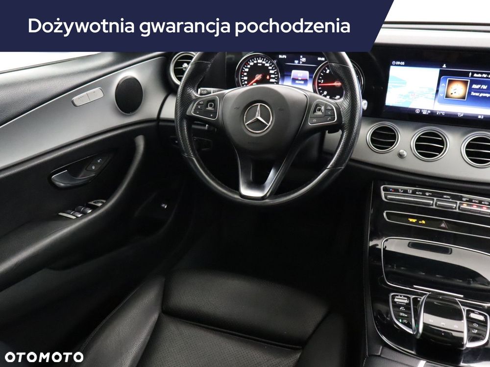 Mercedes-Benz Klasa E - 9