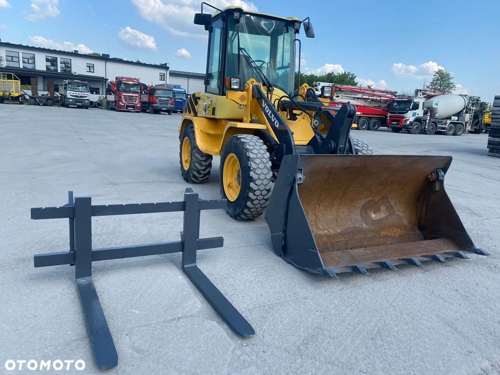 Volvo L30B Szczęka / Widły / Szybkozłącze - 7
