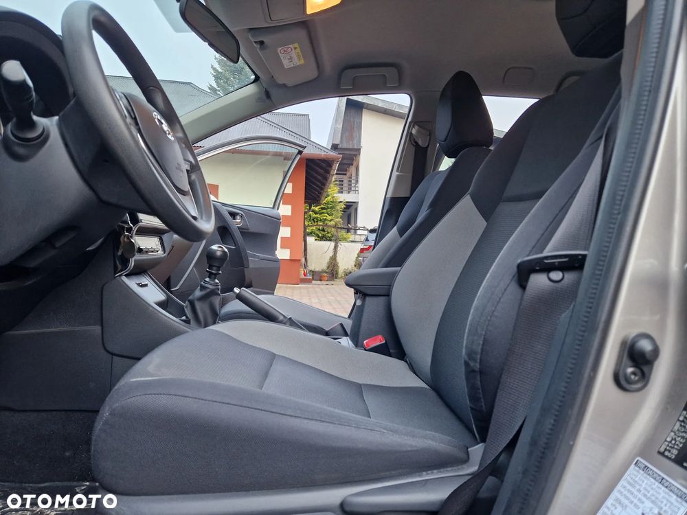 Toyota Auris 1.6 Active - 24