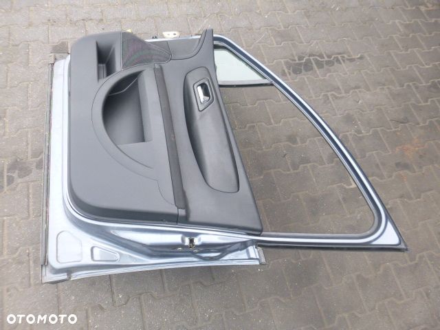DRZWI PRAWY PRZÓD PRAWE PRZEDNIE CITROEN C4 I KOLOR EZW KOMPLETNE - 23