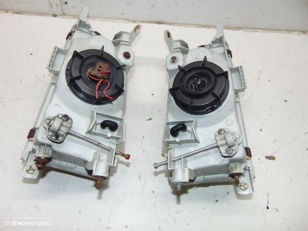 Toyota Corolla AE100 E10 faróis - 7