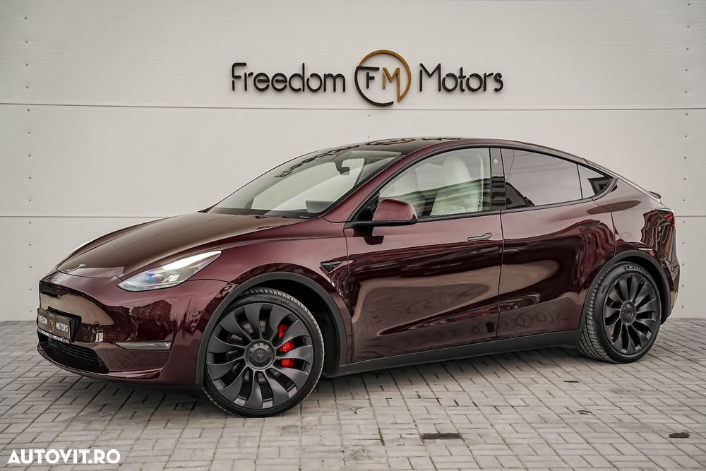 Tesla Model Y - 7