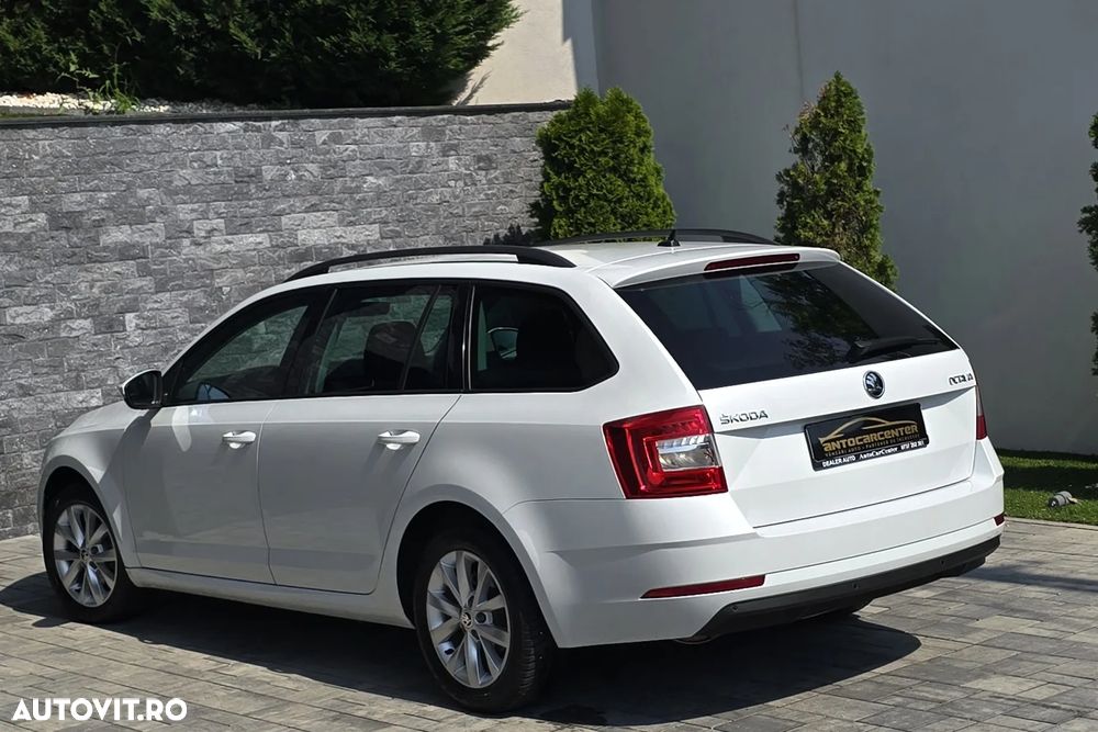 Skoda Octavia 2.0 TDI Ambition - 4