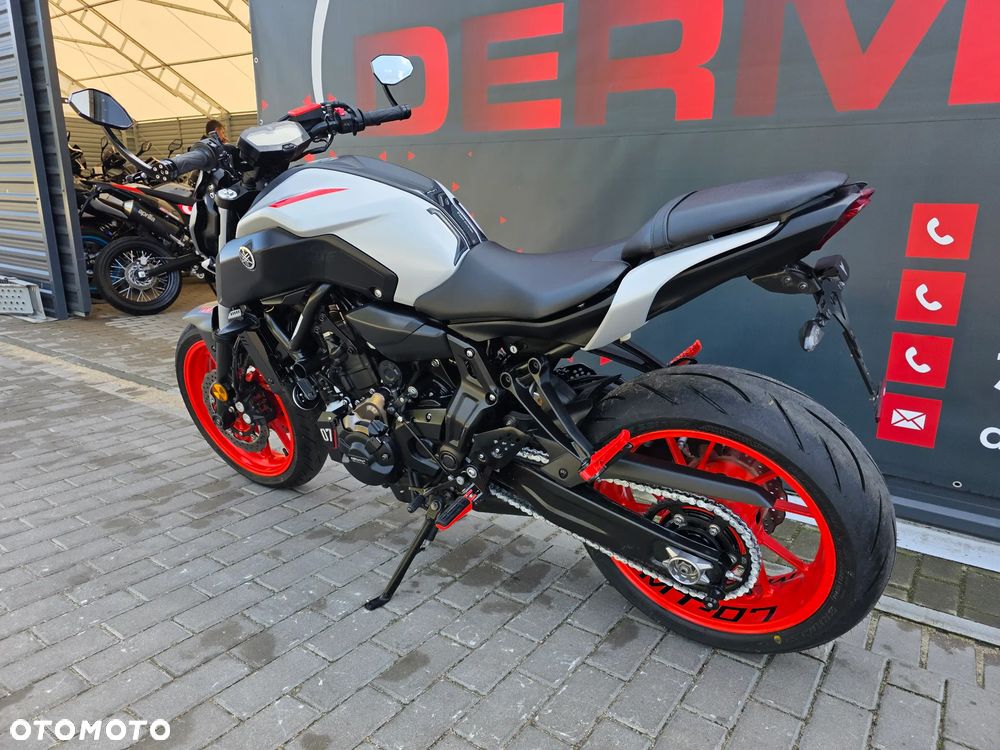 Yamaha MT - 6