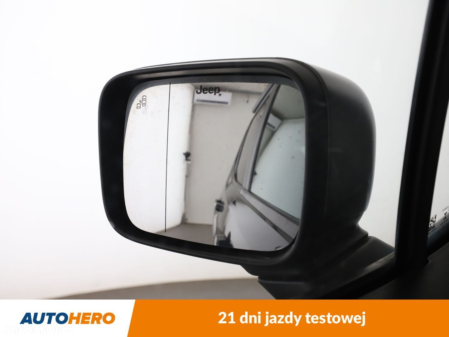 Jeep Renegade - 32