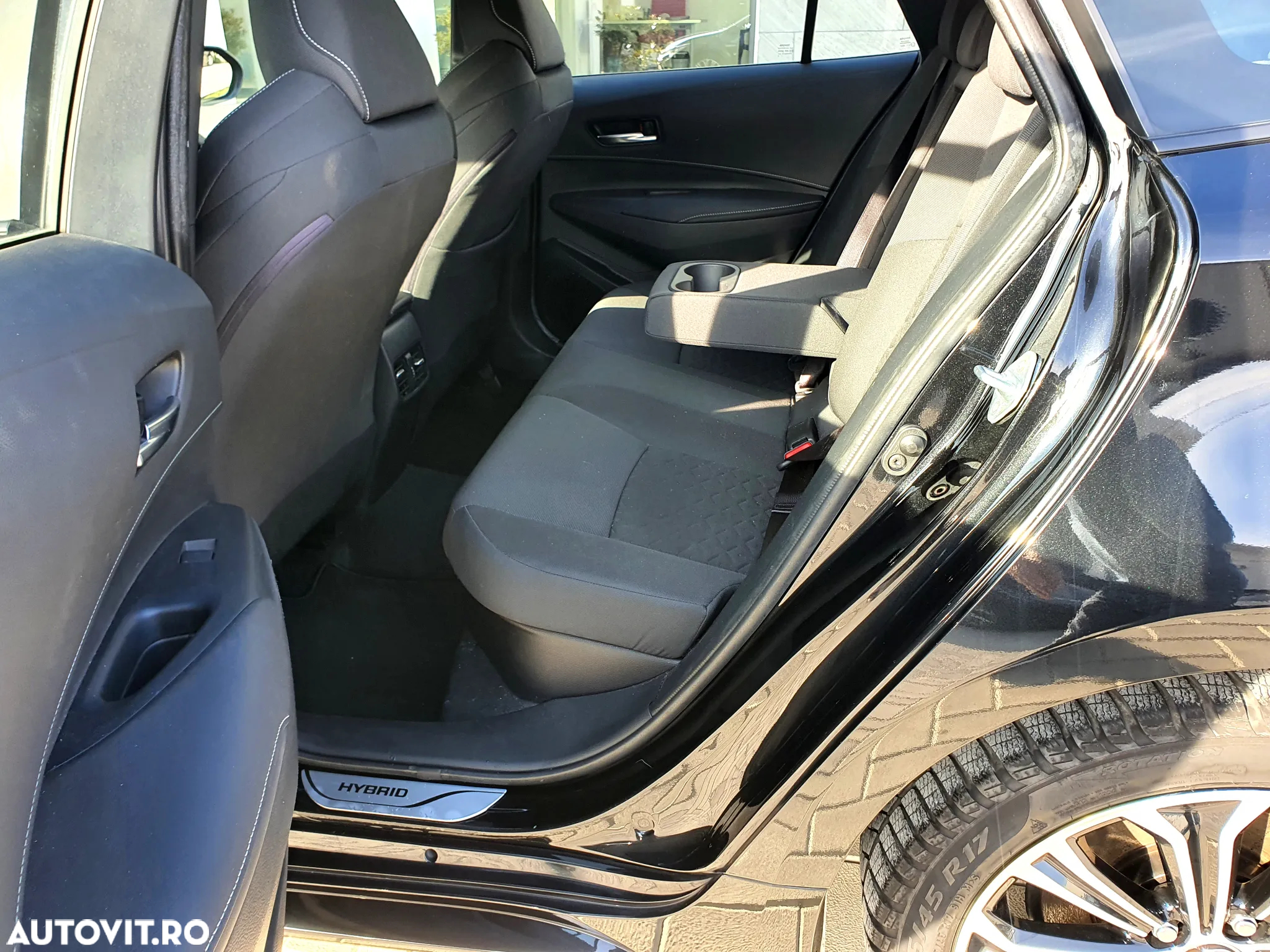 Toyota Corolla 1.8 Hybrid Touring Sports Business Edition - 19