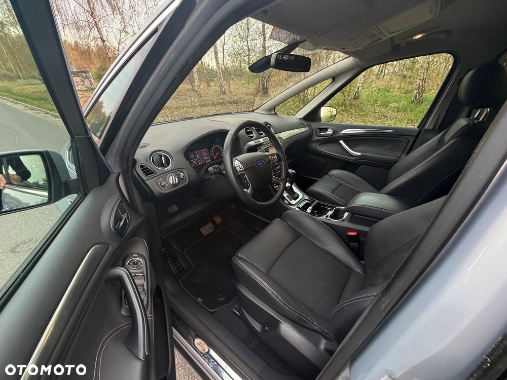 Ford S-Max 2.0 TDCi DPF Titanium - 19