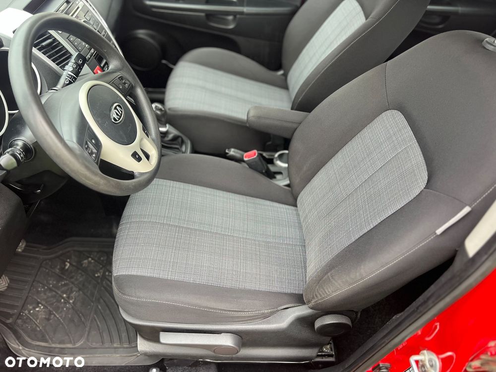 Kia Venga 1.4 S - 12