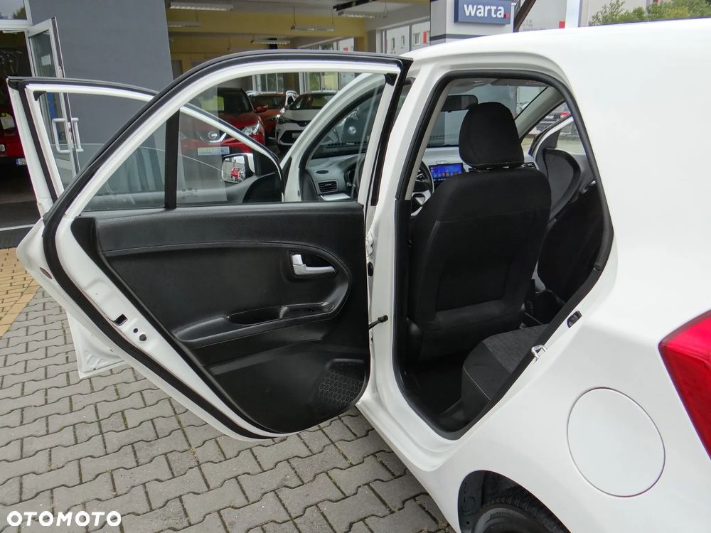 Kia Picanto 1.0 Dream Team Edition - 37